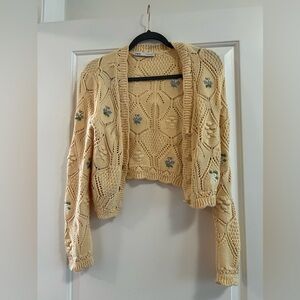 Beautiful Yellow Knit Cardigan from Zara with embroidered flowers